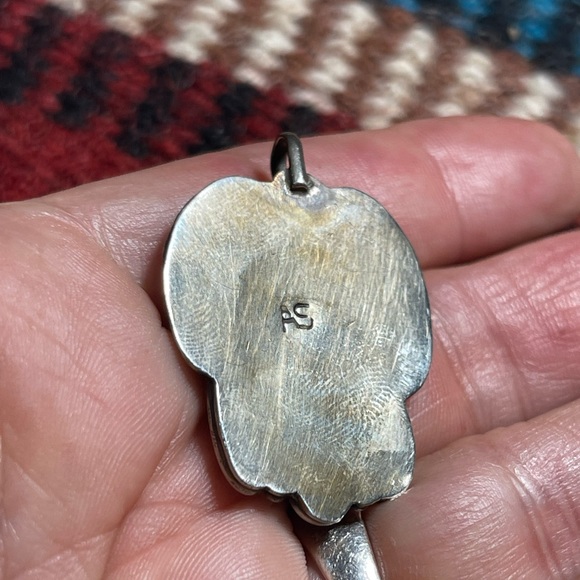 SOLD …Navajo Vintage MOP pendant - Picture 3 of 4